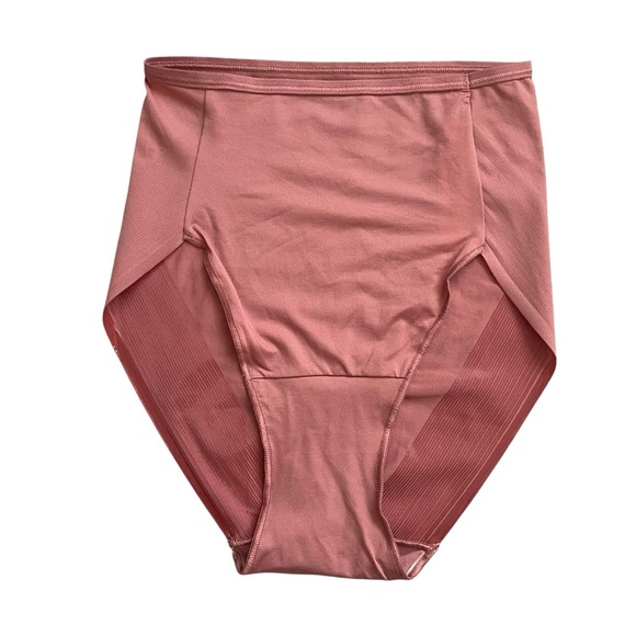 Soma Vanishing Edge Micro Modern Brief Size S Clay Rose Stay Put Silicone Soft - Picture 1 of 6